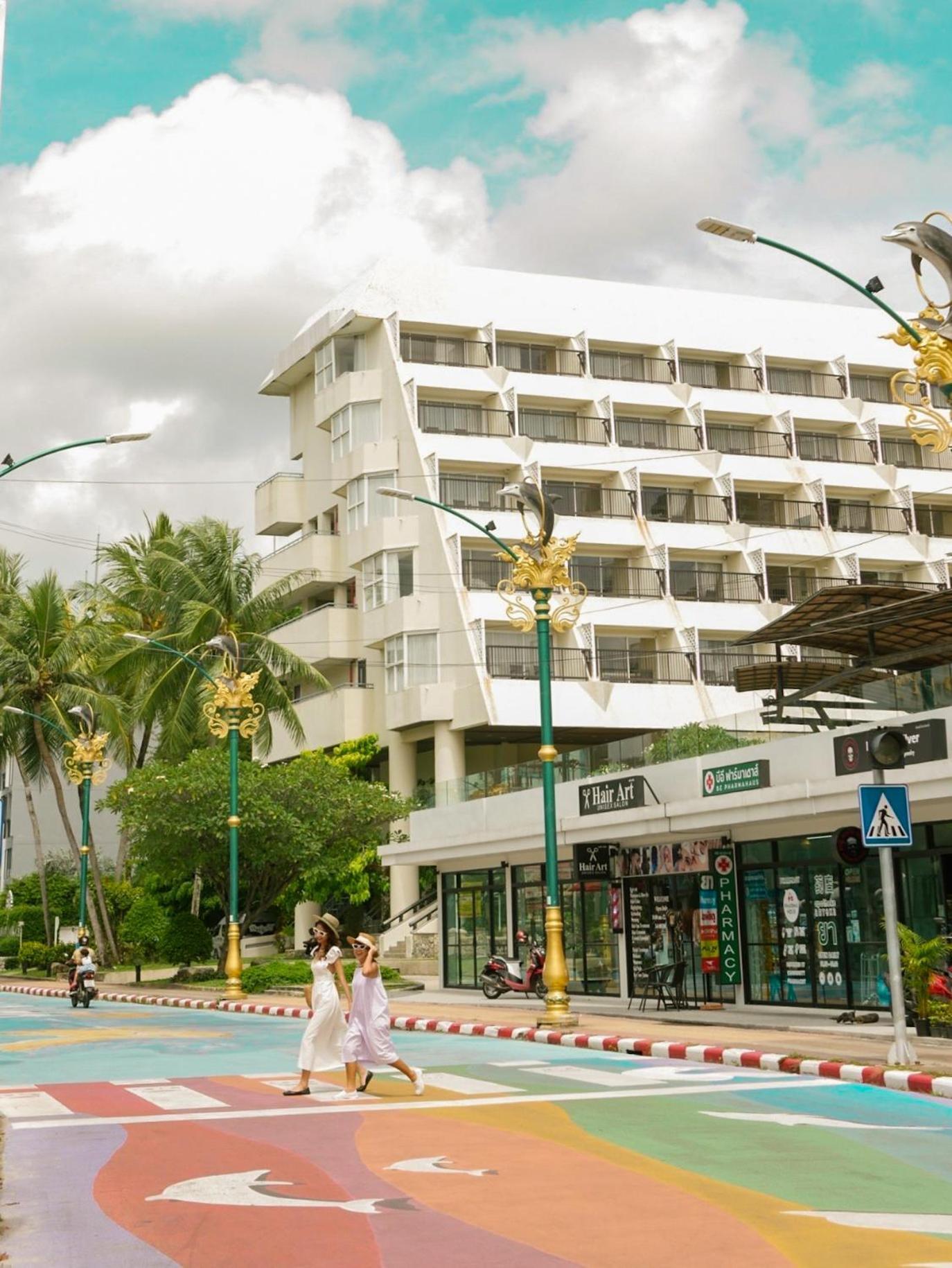 Andaman Embrace Patong, Phuket Hotel Exterior foto